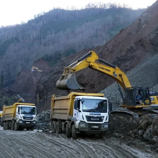Bahçe Peyzaj Ve Toprak Hazırlığında Mini Ekskavatör Kullanım Rehberi